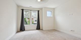 Great Townhome, Perfect Location! License #2023-BFN-0071747 Gallery 10