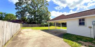 3 Bed, 2 Bath Home with Large Backyard in Fairmont Subdivision 3 Bed, 2 Bath Home with Large Backyard in Fairmont Subdivision Gallery 36