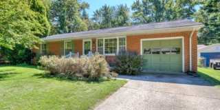 3 bedroom home available for lease! Gallery 1