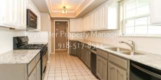 3 Bed 2 Bath South Tulsa with Pool, Jenks Schools Gallery 35