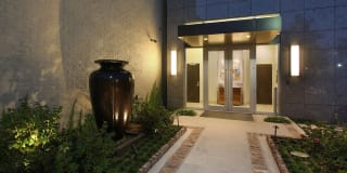 The Howard Gallery 10