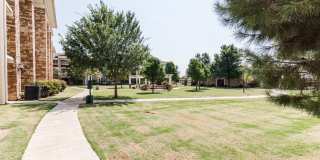 Senior Housing - Emory Senior Living Apartments Gallery 26