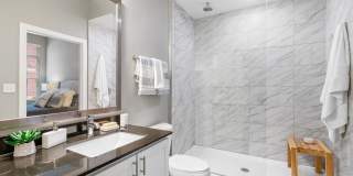 StateHouse Highline on 9th - Student Housing Gallery 7