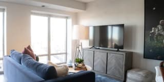 415 Premier Evanston Gallery 4