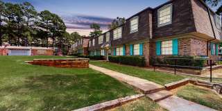 Luxe at Raleigh Apartments Gallery 35