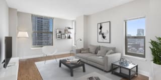 100 West Chestnut Apartments Gallery 16