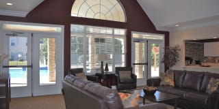 Pinnacle Woods Apartment Homes Gallery 4