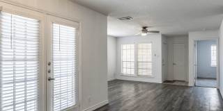 Algarita Lakeside Gallery 12