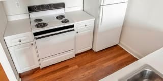 1300 Chestnut Street Gallery 1