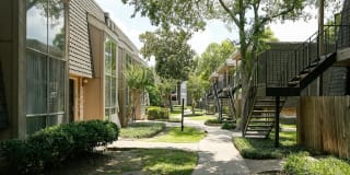 The Crest Apartments Gallery 16