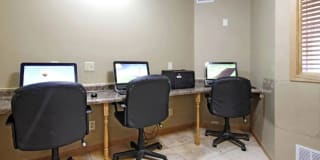 Eco Park Apartments Gallery 8