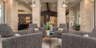 Hunters Crossing Gallery 17