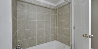 Pelican Pointe Gallery 14