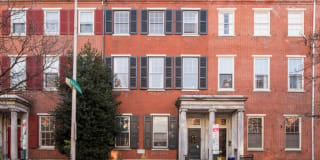 916 Spruce St Gallery 1