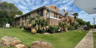 Wilshire on Mockingbird Gallery 7