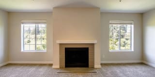 Creekside Village Apartments Gallery 7