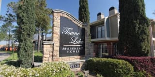 Towne Lake Apartments Gallery 15