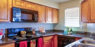Oak Tree Park Apartments Gallery 11