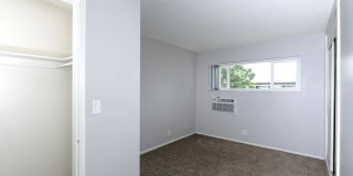 Luxe at Burbank Gallery 9