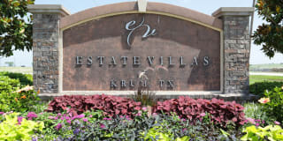Estate Villas at Krum Gallery 74