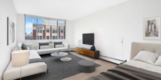 500 West Belmont Gallery 14