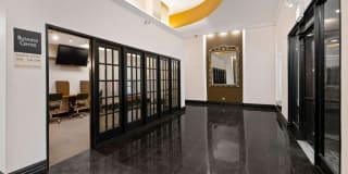 2756 North Pine Grove Gallery 19