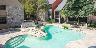 OakStone Apartment Homes Gallery 1