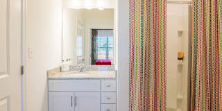 Exchange at Daphne Gallery 29