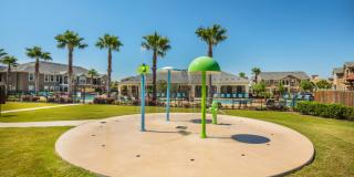 Avenues at Creekside Gallery 31