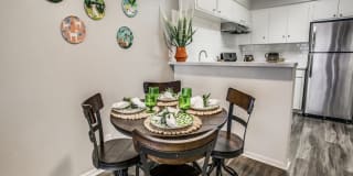 Village Oaks Apartments Gallery 2