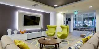 Domus on the Boulevard Gallery 21