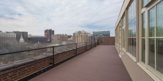 320 Walnut Street Gallery 16