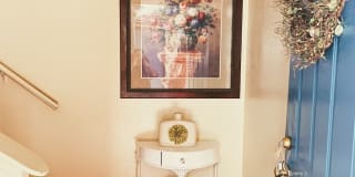 Regis Square Gallery 19