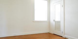 The Kensington Gallery 17