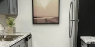 Lakeview Gallery 2