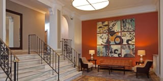 La Reine Apartments Gallery 13