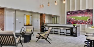 The Thomas at Midtown Gallery 15