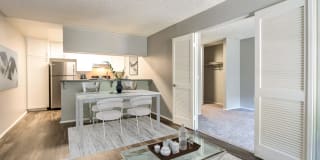 Hillside Terrace Gallery 5