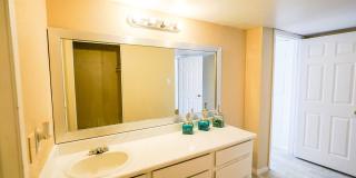 Trenton Place Gallery 15