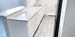 River Annex Apartments - Student Housing Gallery 9