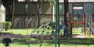 Seasons Apartments Gallery 19