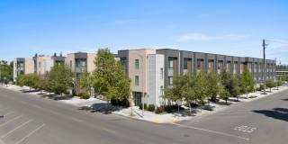 17th Place Gallery 16