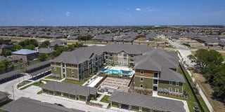 Senior Housing - The Elliott Senior Apartments Gallery 4