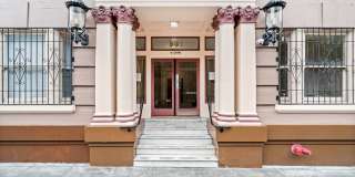 The Cornelia Suites Gallery 24