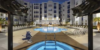 Yugo Greenville Uptown - Student Housing Gallery 40