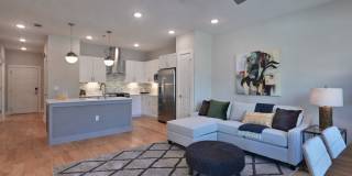 The Moderne Gallery 7