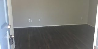 3962 Hamilton St Gallery 11
