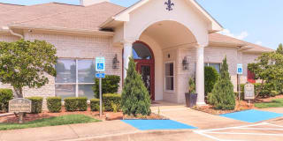 The Avenue Gallery 13