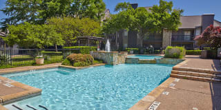 Hunters Point Gallery 16