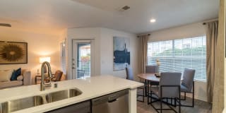 La Ventana Apartments Gallery 8